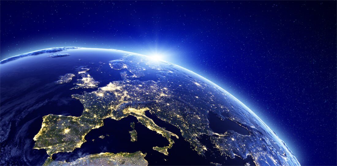 Ein Foto von Europa bei Nacht, aufgenommen aus dem Weltall